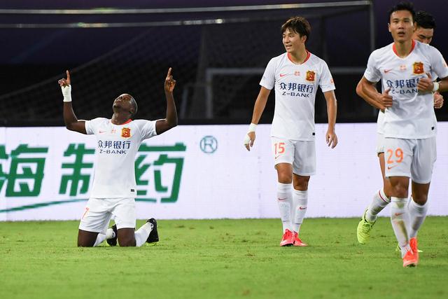 广州蒲公英3-0完胜热身 新赛季广州足球燃情待启